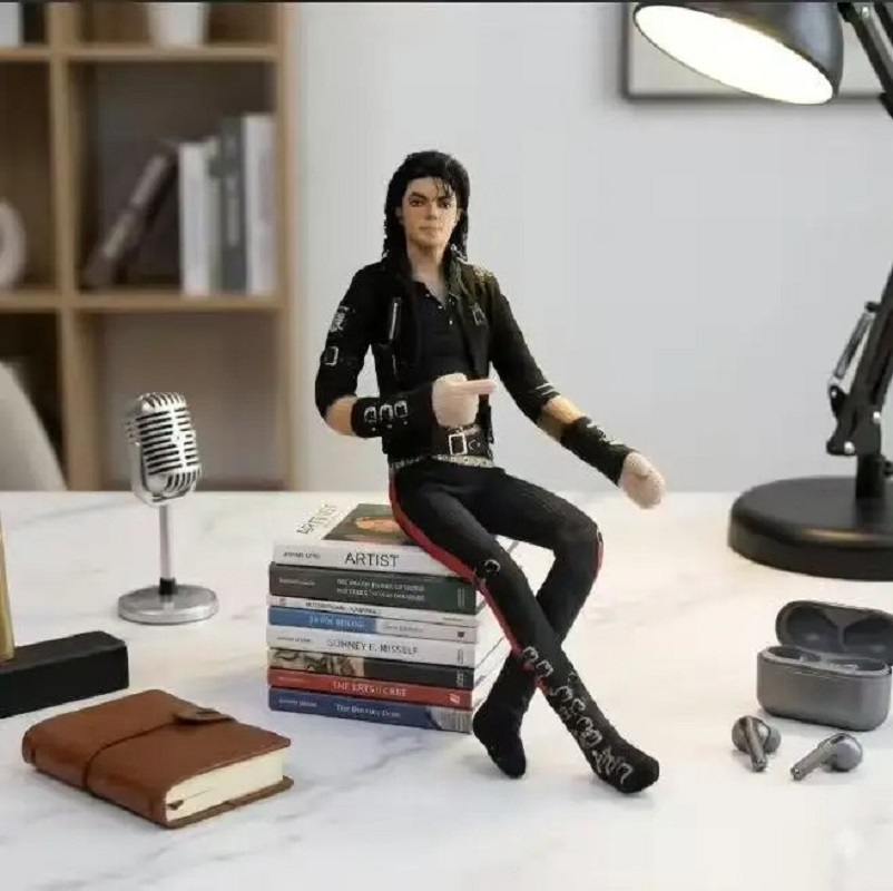 Nuovo Stile Michael Jackson /  - Model Kit Joints recensione e prezzo